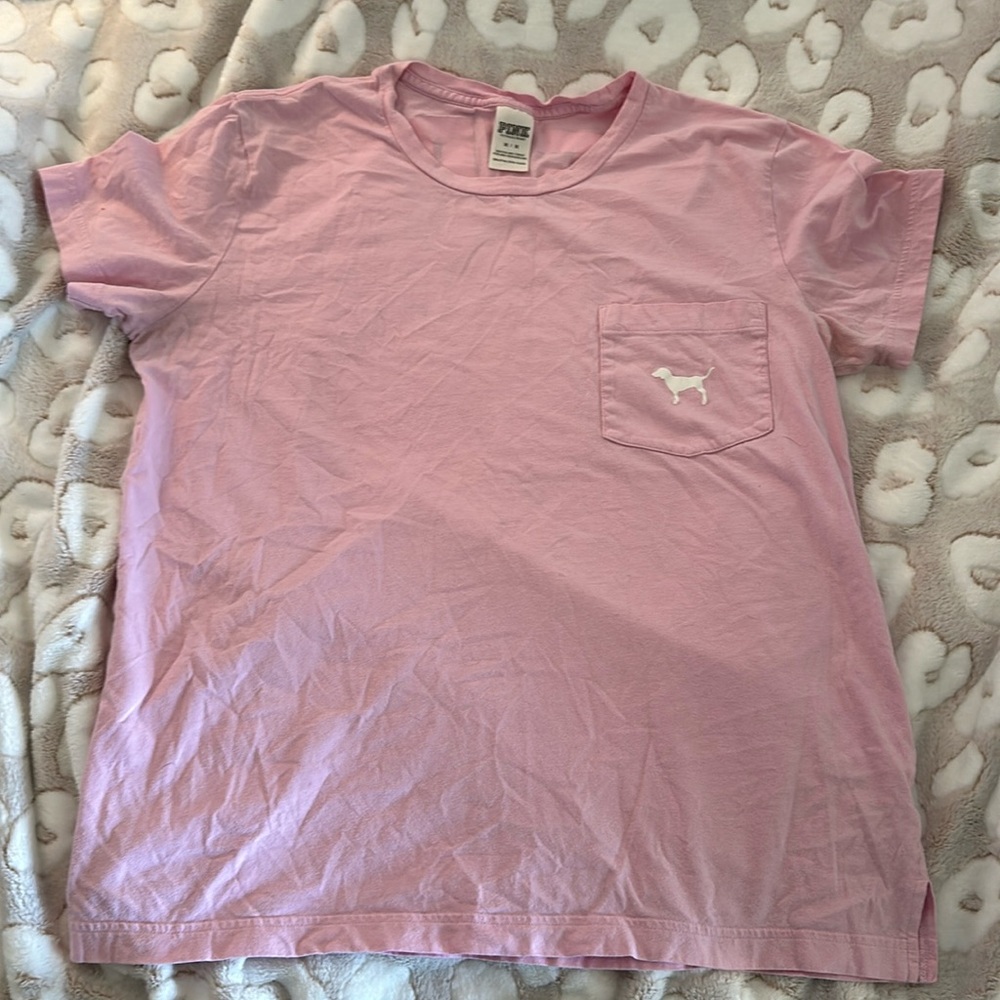 Pink Vs pocket tee size medium light pink color